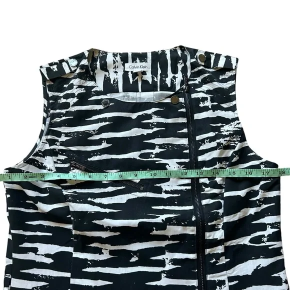 Calvin Klein black white sleeveless sheath dress size 6 zipper accent career - Picture 10 of 10